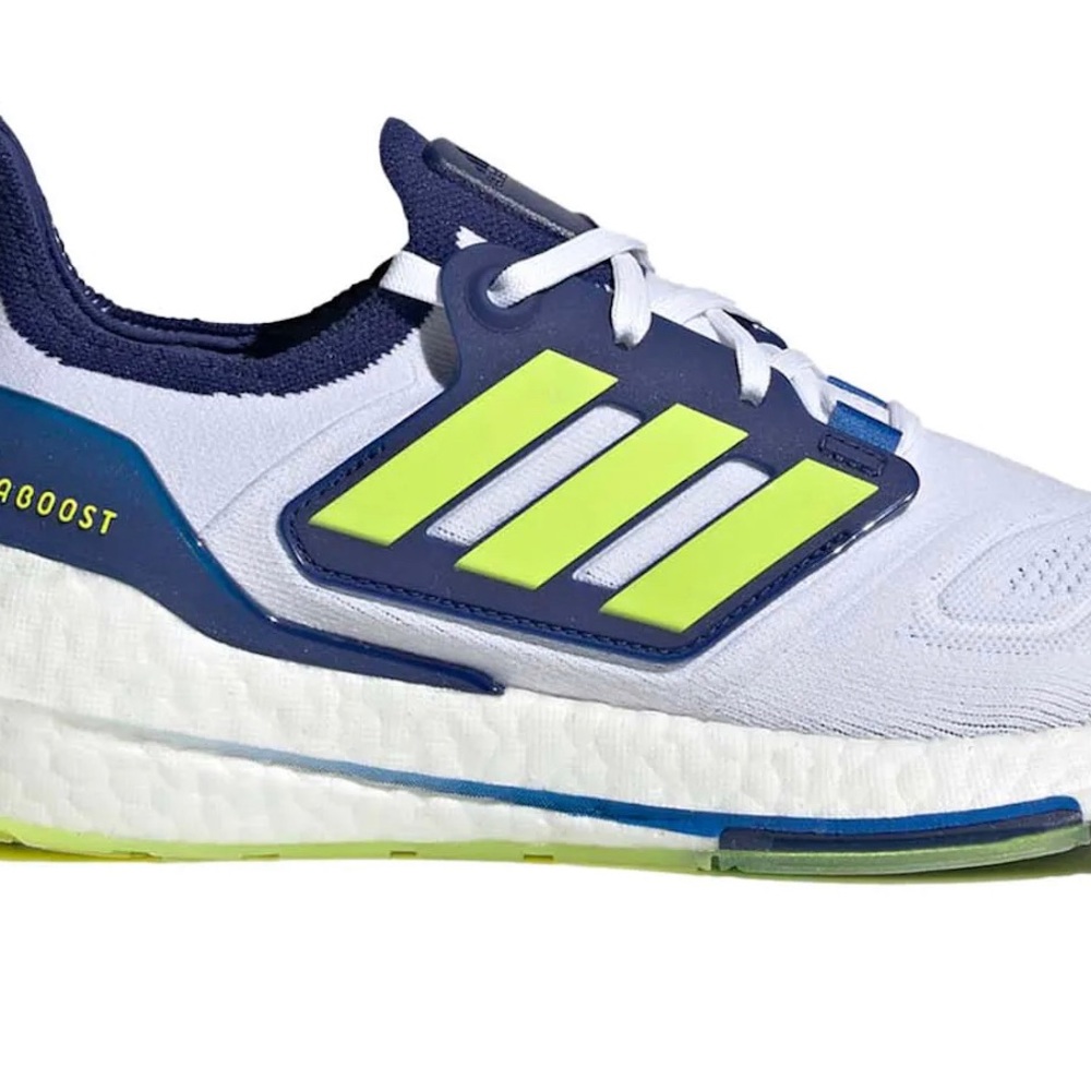 Adidas UltraBoost 22